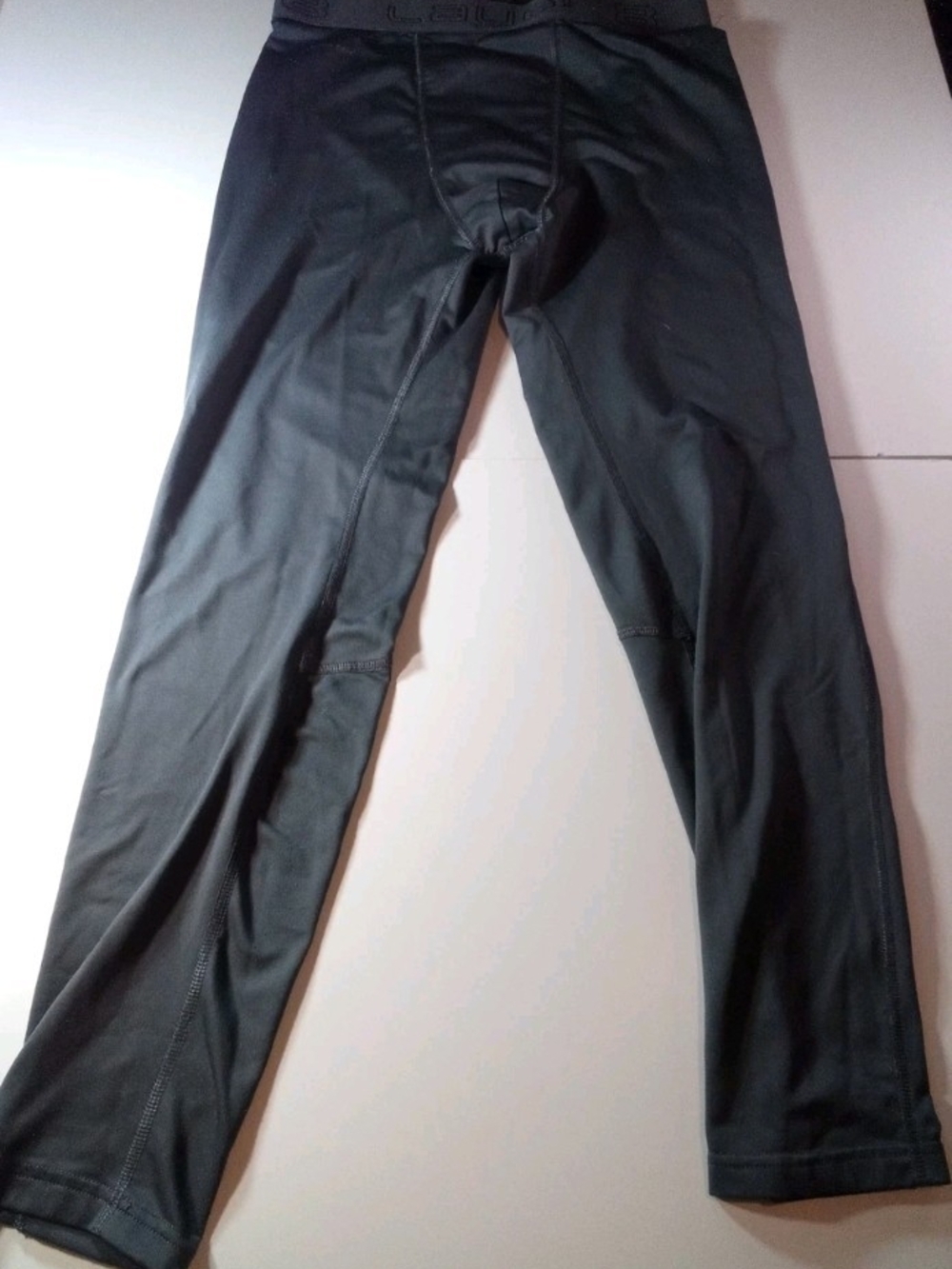 Layer 8 Men's Compression Pants Black Quick Dry Athletic M (G-18)